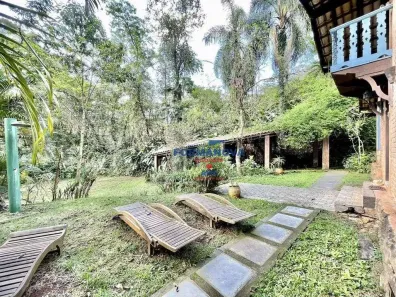Casa de Condomínio com 3 Quartos para alugar, 441m² no Moinho Velho, Embu das Artes