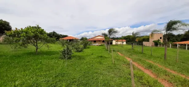 Fazenda/Sítio com 5 Quartos à venda, 7500m² no Chácaras Eldorado, Uberlândia