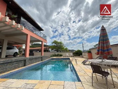 Casa com 4 Quartos para alugar, 280m² no Velha, Blumenau