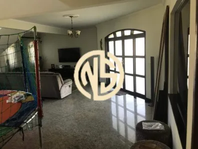 Sobrado com 4 Quartos à venda, 440m² no Lagoa Grande, Embu-Guaçu