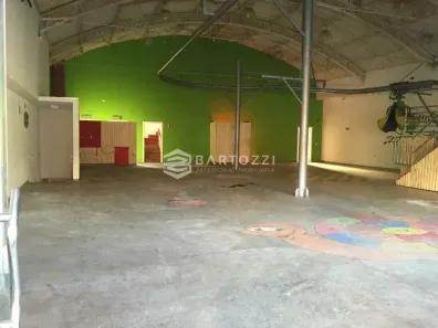 Galpão/Depósito/Armazém para alugar, 680m² no Bosque da Saúde, São Paulo