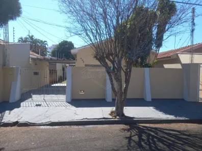 Casa com 2 Quartos à venda, 173m² no Jardim Brasília (Vila Xavier), Araraquara