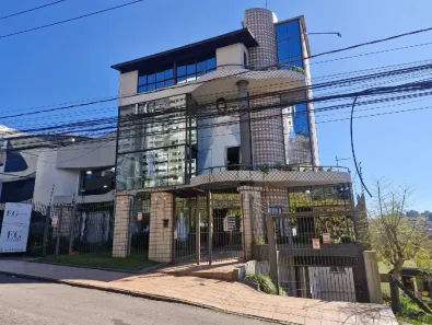 Prédio Comercial para alugar, 800m² no Cinqüentenário, Caxias do Sul
