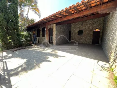 Casa com 5 Quartos à venda, 267m² no Santa Branca, Belo Horizonte