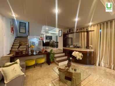 Casa com 5 Quartos à venda, 325m² no Santa Lúcia, Belo Horizonte