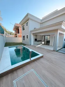 Casa com 4 Quartos à venda, 227m² no Loteamento Extensão do Serramar, Rio das Ostras