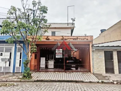 Sobrado com 3 Quartos à venda, 200m² no Vila Urupês, Suzano