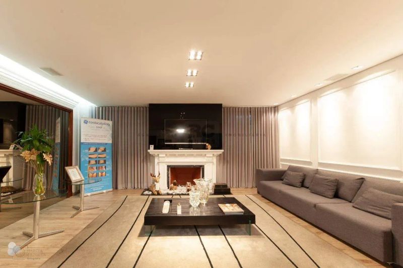 Casa com 1 quarto — Lourdes, Belo Horizonte