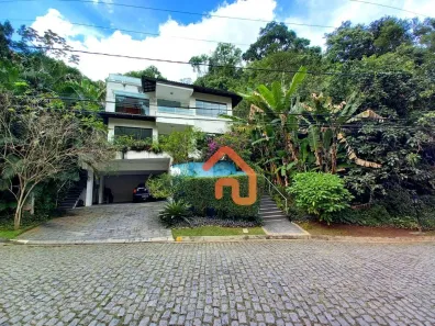 Casa de Condomínio com 4 Quartos à venda, 253m² no Mata Paca, Niterói