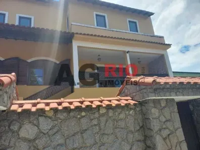 Casa de Condomínio com 5 Quartos à venda, 685m² no Taquara, Rio de Janeiro