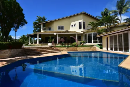 Casa com 5 Quartos para alugar, 700m² no Portão, Lauro de Freitas
