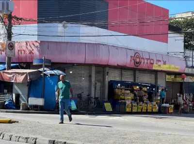 Ponto Comercial para alugar, 77m² no Santa Cruz, Rio de Janeiro