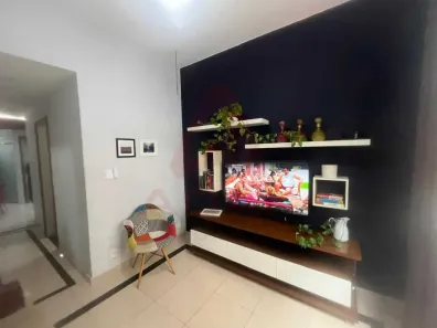 Apartamento com 2 Quartos à venda, 65m² no Leme, Rio de Janeiro