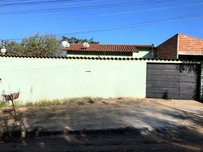Casa com 3 Quartos à venda, 105m² no Parque Veiga Jardim, Aparecida de Goiânia