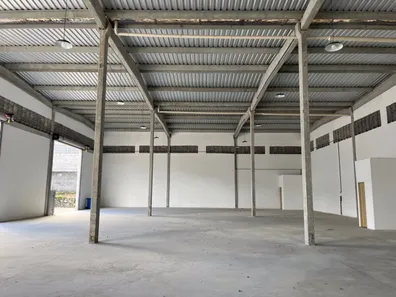 Galpão/Depósito/Armazém para alugar, 750m² no Quingoma, Lauro de Freitas