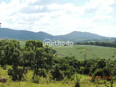 Fazenda/Sítio com 6 Quartos à venda, 11m² no São Benedito, Alpinópolis
