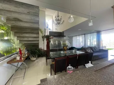 Casa de Condomínio com 3 Quartos à venda, 300m² no Esperança, Londrina