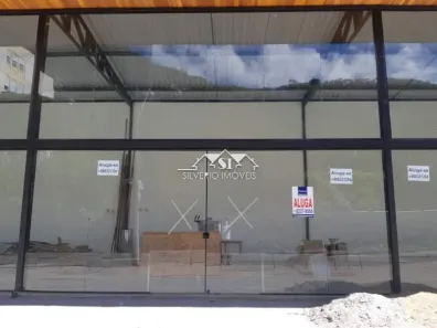 Ponto Comercial para alugar, 50m² no Samambaia, Petrópolis