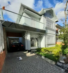 Sobrado com 4 Quartos à venda, 380m² no Azenha, Porto Alegre
