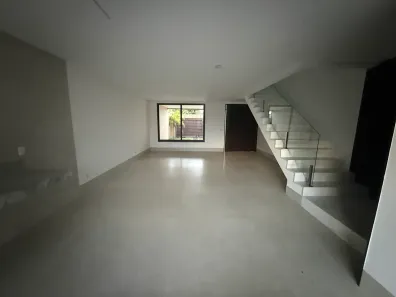 Sobrado com 3 Quartos à venda, 187m² no Jardim América, Goiânia