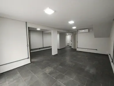 Imóvel Comercial com 5 Quartos para alugar, 300m² no Sumarezinho, São Paulo