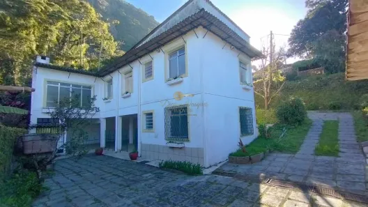 Casa com 3 Quartos à venda, 230m² no Soberbo, Teresópolis