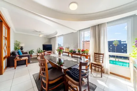 Apartamento com 3 Quartos à venda, 245m² no Moinhos de Vento, Porto Alegre
