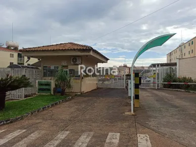Apartamento com 2 Quartos para alugar, 45m² no Chácaras Tubalina e Quartel, Uberlândia