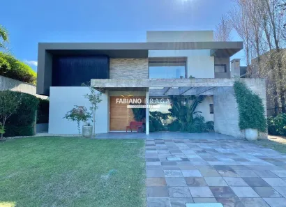 Sobrado com 4 Quartos à venda, 264m² no XANGRI-LÁ, Xangri-lá