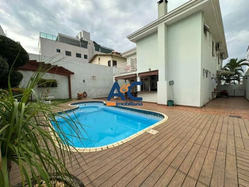 Casa com 4 quartos — Castelo, Belo Horizonte