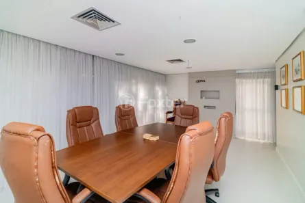 Sala Comercial à venda, 45m² no Moinhos de Vento, Porto Alegre