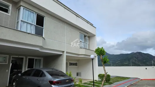 Casa de Condomínio com 3 Quartos à venda, 110m² no Serra Centro, Serra