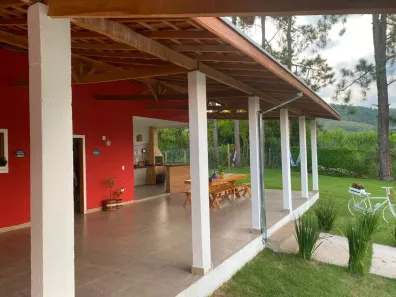 Fazenda/Sítio com 3 Quartos para alugar, 100m² no Centro, Igaratá