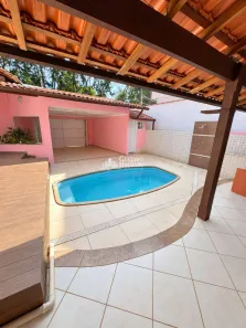 Casa com 3 Quartos para alugar, 206m² no Jardim Belvedere, Volta Redonda