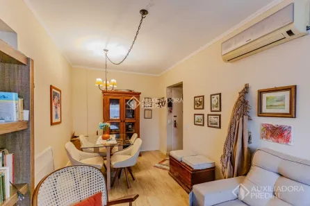Apartamento com 2 Quartos à venda, 58m² no Partenon, Porto Alegre
