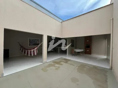 Casa com 3 Quartos à venda, 161m² no Granada, Uberlândia