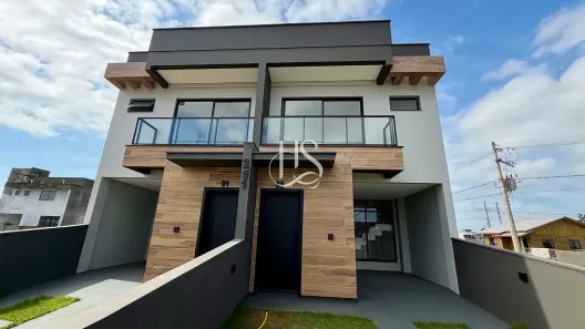 Sobrado com 3 Quartos à venda, 119m² no Nova Palhoça, Palhoça