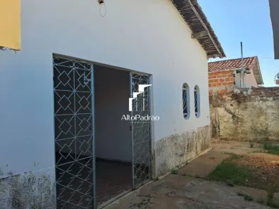 Casa com 3 Quartos à venda, 250m² no Saci, Teresina