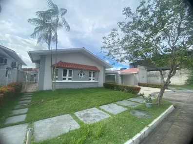Casa de Condomínio com 3 Quartos à venda, 366m² no Flores, Manaus
