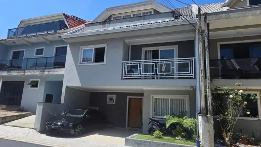 Casa de Condomínio com 4 Quartos à venda, 184m² no Pinheirinho, Curitiba