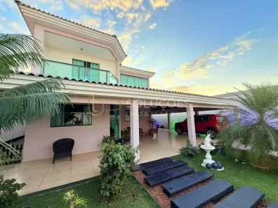 Casa de Condomínio com 4 Quartos à venda, 350m² no Região dos Lagos, Brasília
