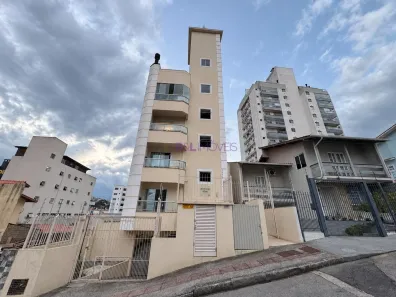 Apartamento com 2 Quartos à venda, 56m² no Barreiros, São José