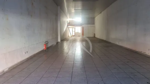 Galpão/Depósito/Armazém para alugar, 188m² no Vila Thais, Atibaia