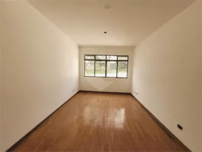 Casa com 3 Quartos à venda, 132m² no Parque Maria Domitila, São Paulo