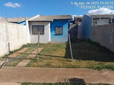 Casa com 2 Quartos à venda, 180m² no Conjunto Habitacional Solo Sagrado, Apucarana