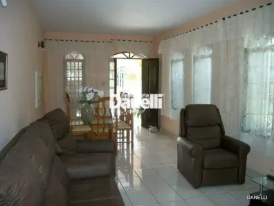 Casa com 3 Quartos à venda, 150m² no Parque Santo Antônio, Taubaté