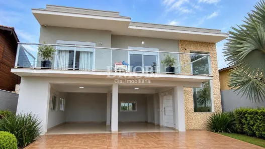 Sobrado com 3 Quartos para alugar, 197m² no Jansen, Gravataí