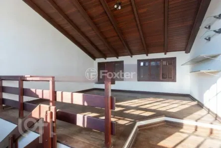 Casa com 3 Quartos à venda, 220m² no Espírito Santo, Porto Alegre