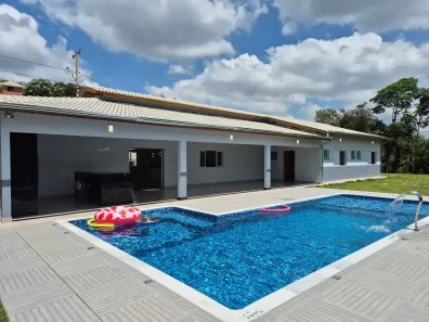 Casa de Condomínio com 4 Quartos à venda, 250m² no Dona Catarina, Mairinque
