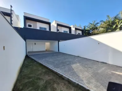 Casa com 3 Quartos à venda, 143m² no Bom Retiro, Joinville